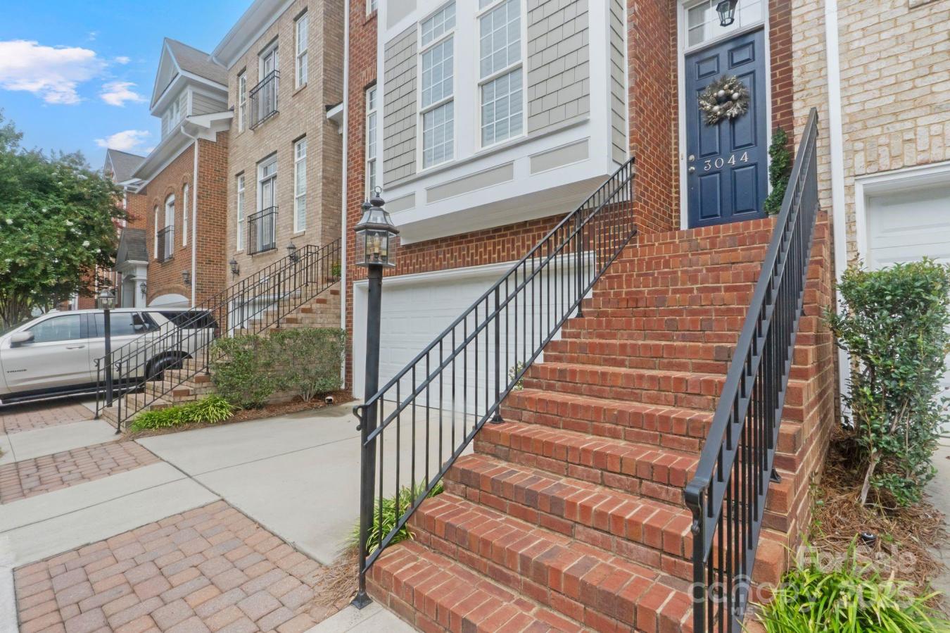 Charlotte, Mecklenburg, 28226, United States, 3 Bedrooms Bedrooms, ,3 BathroomsBathrooms,Residential,For Sale,1938512