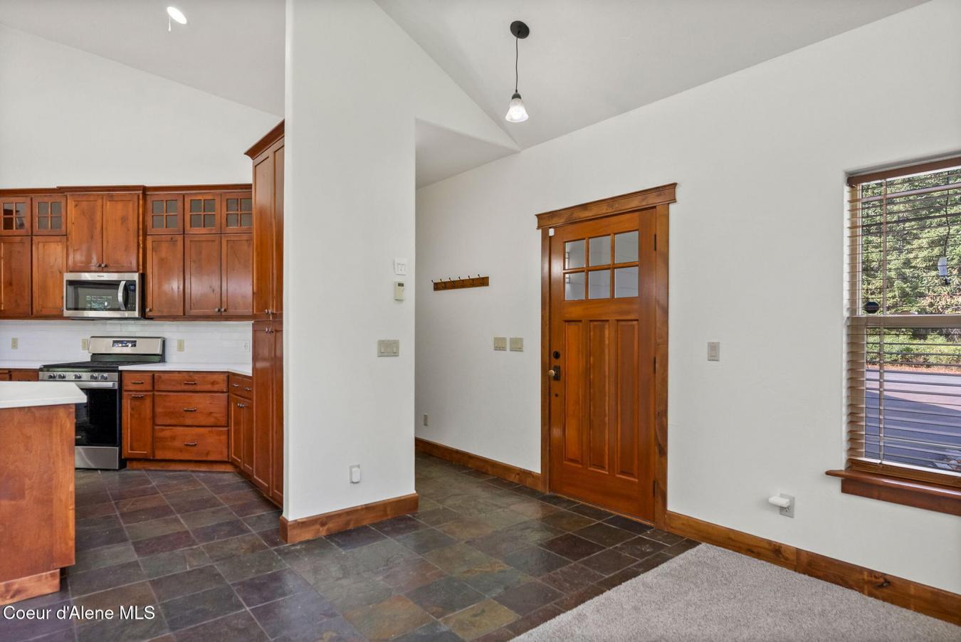 Athol, Kootenai, 83801, United States, 4 Bedrooms Bedrooms, ,3 BathroomsBathrooms,Residential,For Sale,1938510