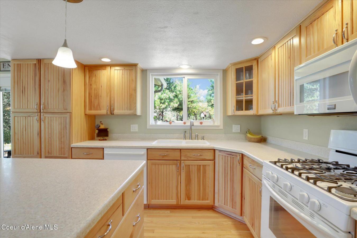 Post Falls, Kootenai, 83854, United States, 3 Bedrooms Bedrooms, ,-2 BathroomBathrooms,Residential,For Sale,1938509