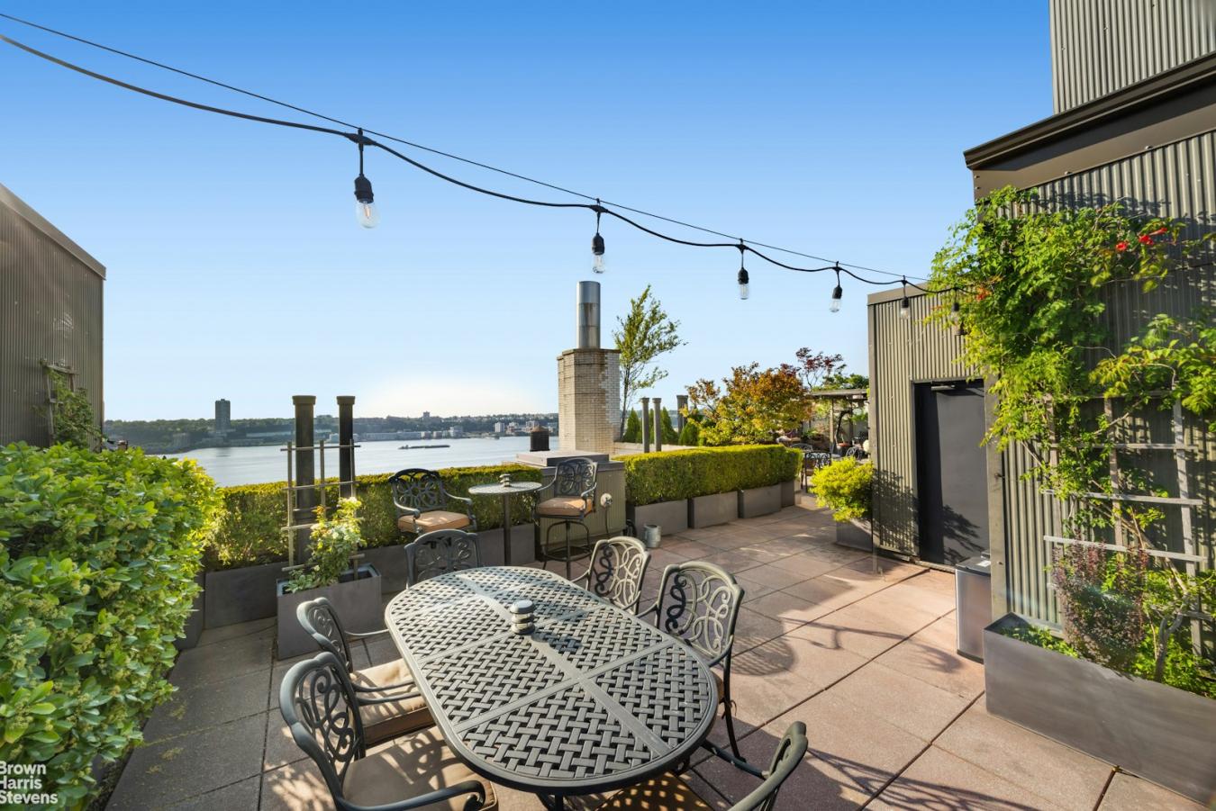 New York, New York, 10025, United States, 3 Bedrooms Bedrooms, ,2 BathroomsBathrooms,Residential,For Sale,1936657