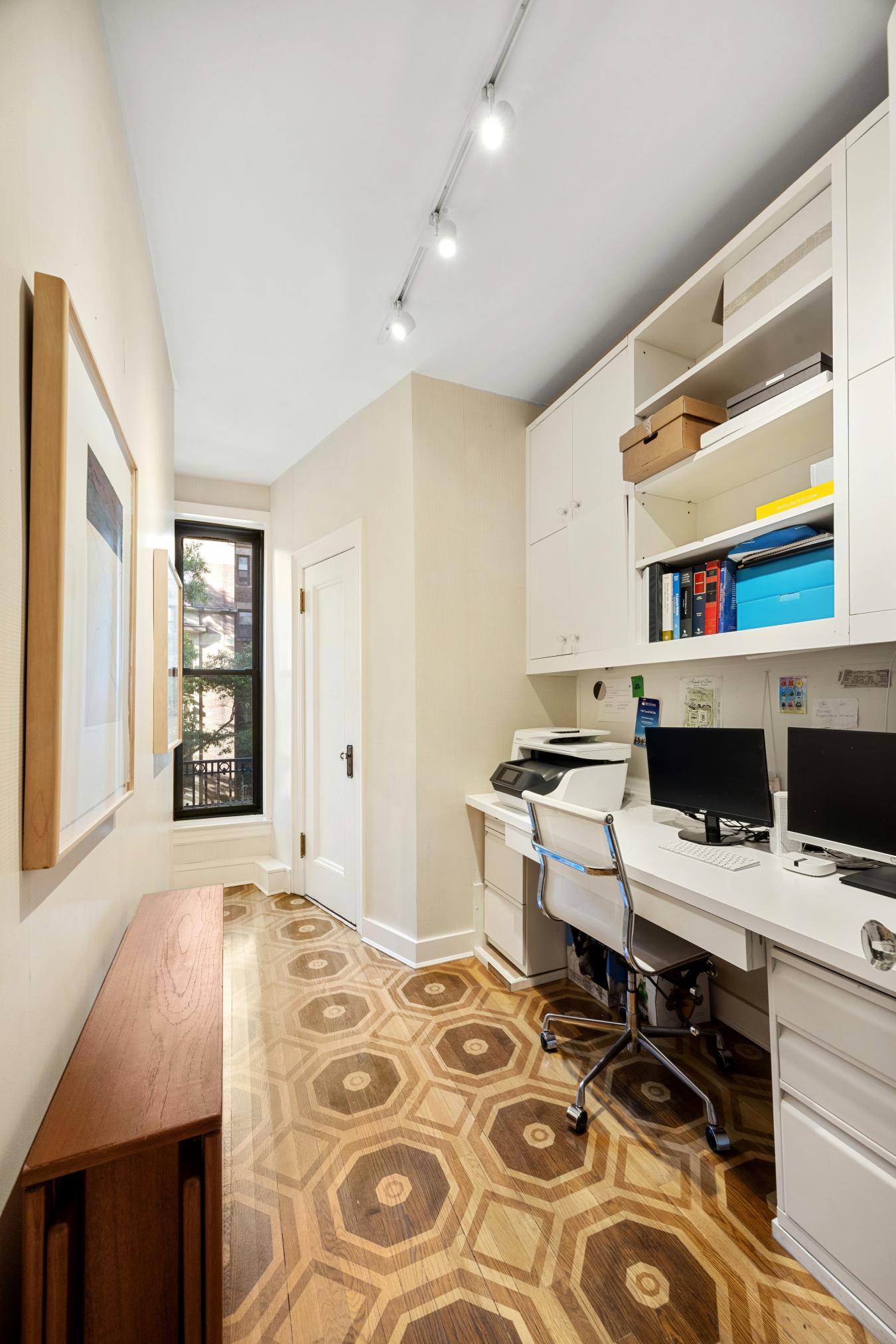 New York, New York, 10025, United States, 3 Bedrooms Bedrooms, ,2 BathroomsBathrooms,Residential,For Sale,2000174