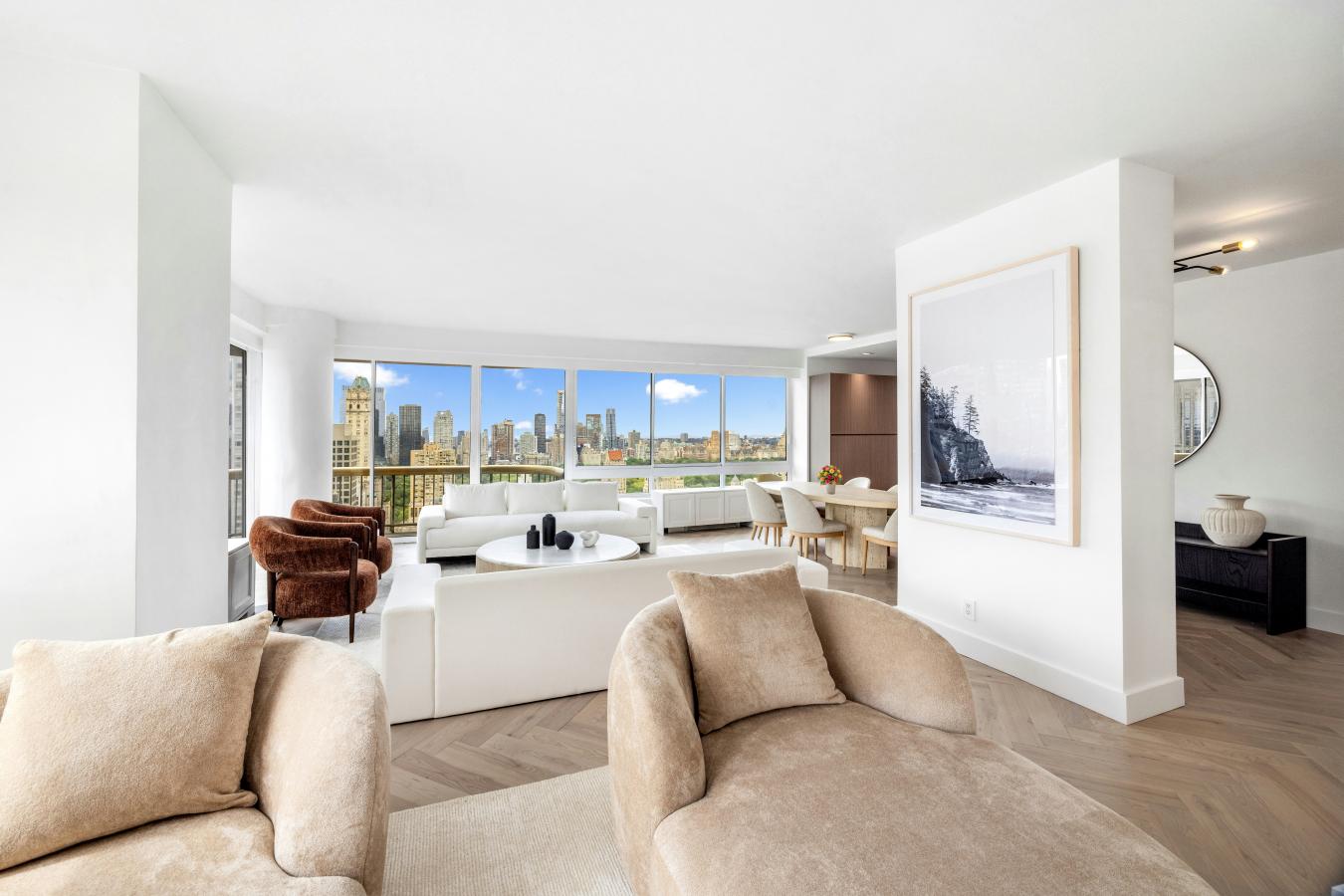 New York, New York, 10065, United States, 2 Bedrooms Bedrooms, ,2 BathroomsBathrooms,Residential,For Sale,1938508