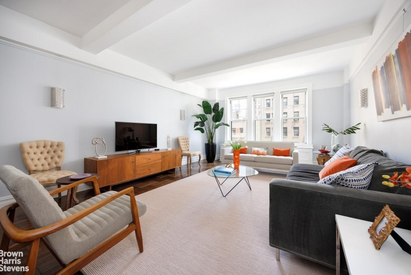 New York, New York, 10025, United States, 4 Bedrooms Bedrooms, ,3 BathroomsBathrooms,Residential,For Sale,1938507
