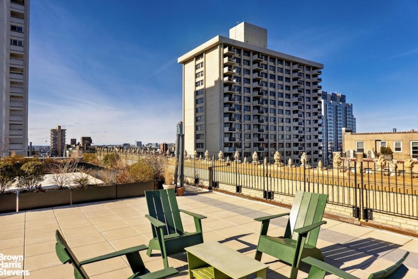 New York, New York, 10025, United States, 4 Bedrooms Bedrooms, ,3 BathroomsBathrooms,Residential,For Sale,1938507