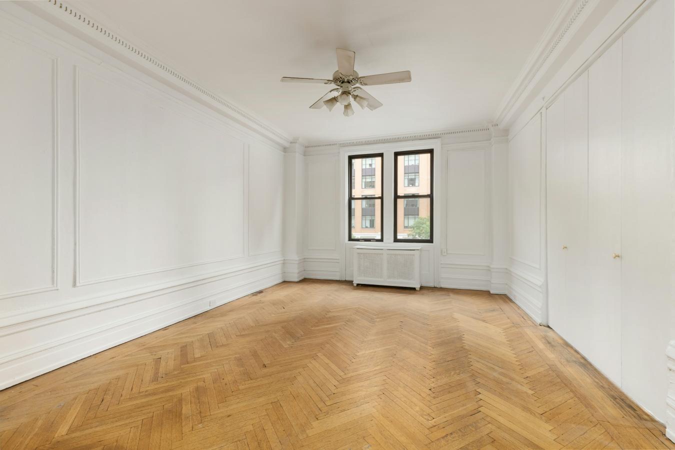 New York, New York, 10024, United States, 3 Bedrooms Bedrooms, ,3 BathroomsBathrooms,Residential,For Sale,1938505