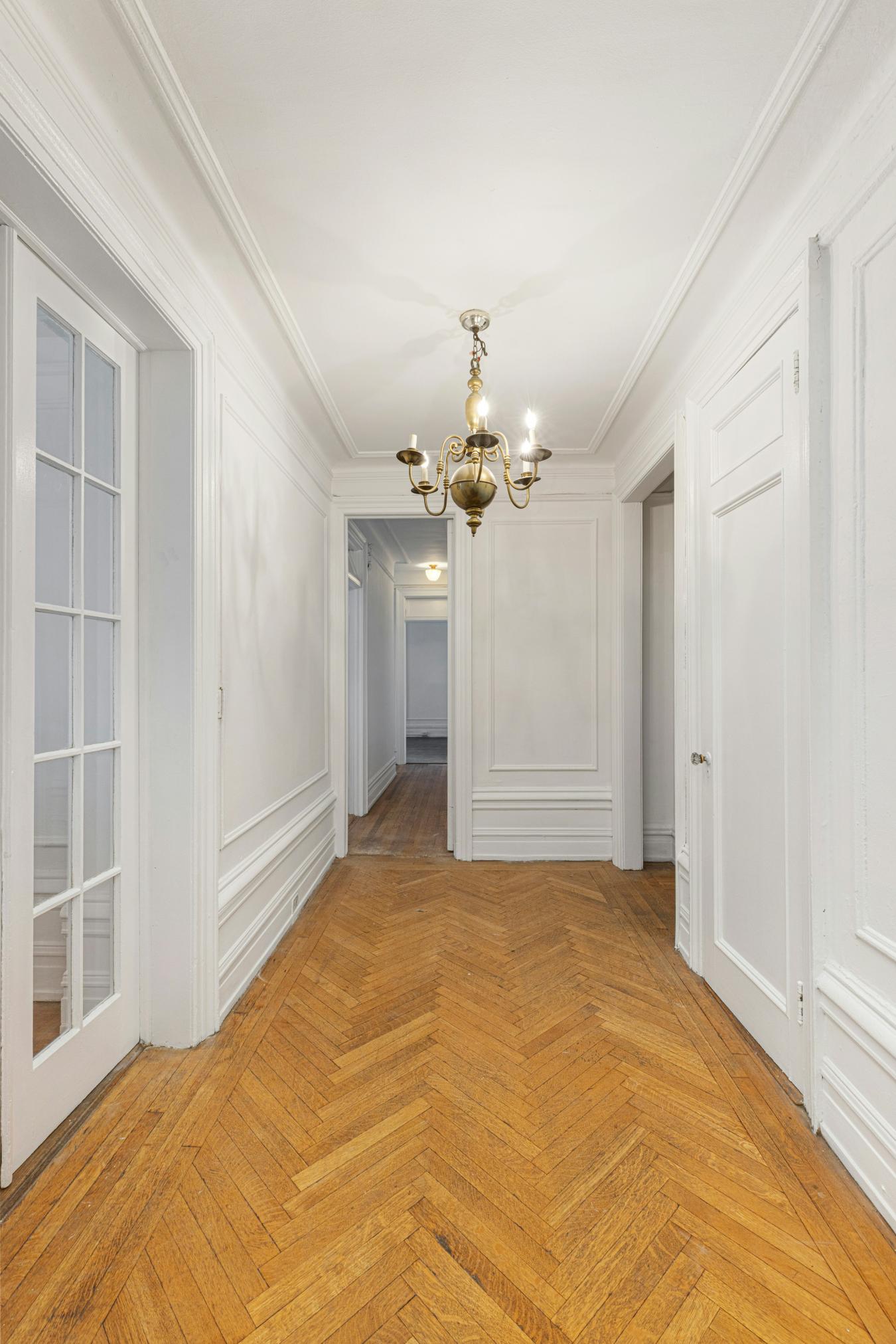 New York, New York, 10024, United States, 3 Bedrooms Bedrooms, ,3 BathroomsBathrooms,Residential,For Sale,1938505