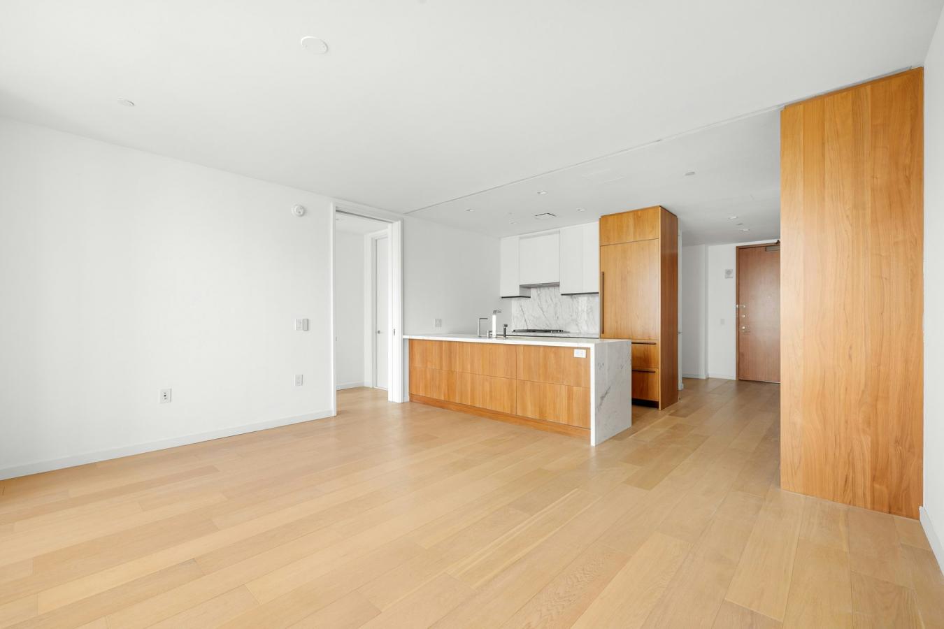 New York, New York, 10023, United States, 1 Bedroom Bedrooms, ,1 BathroomBathrooms,Residential,For Sale,1938500