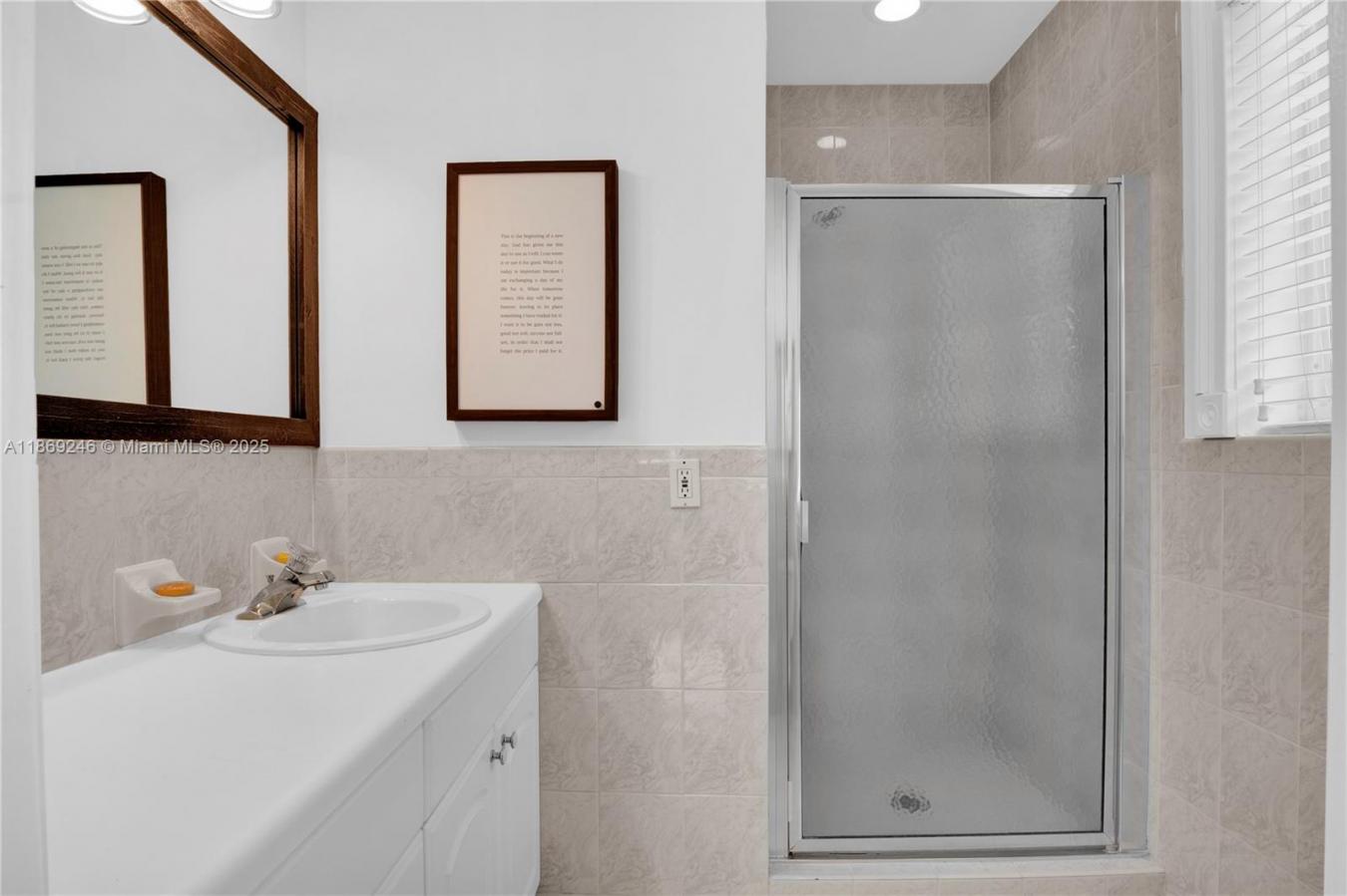 Miami, Florida, 33176, United States, 4 Bedrooms Bedrooms, ,3 BathroomsBathrooms,Residential,For Sale,1943961