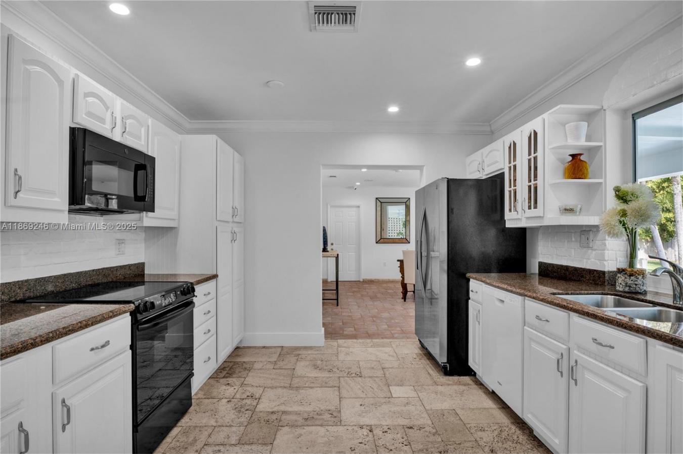 Miami, Florida, 33176, United States, 4 Bedrooms Bedrooms, ,3 BathroomsBathrooms,Residential,For Sale,1943961