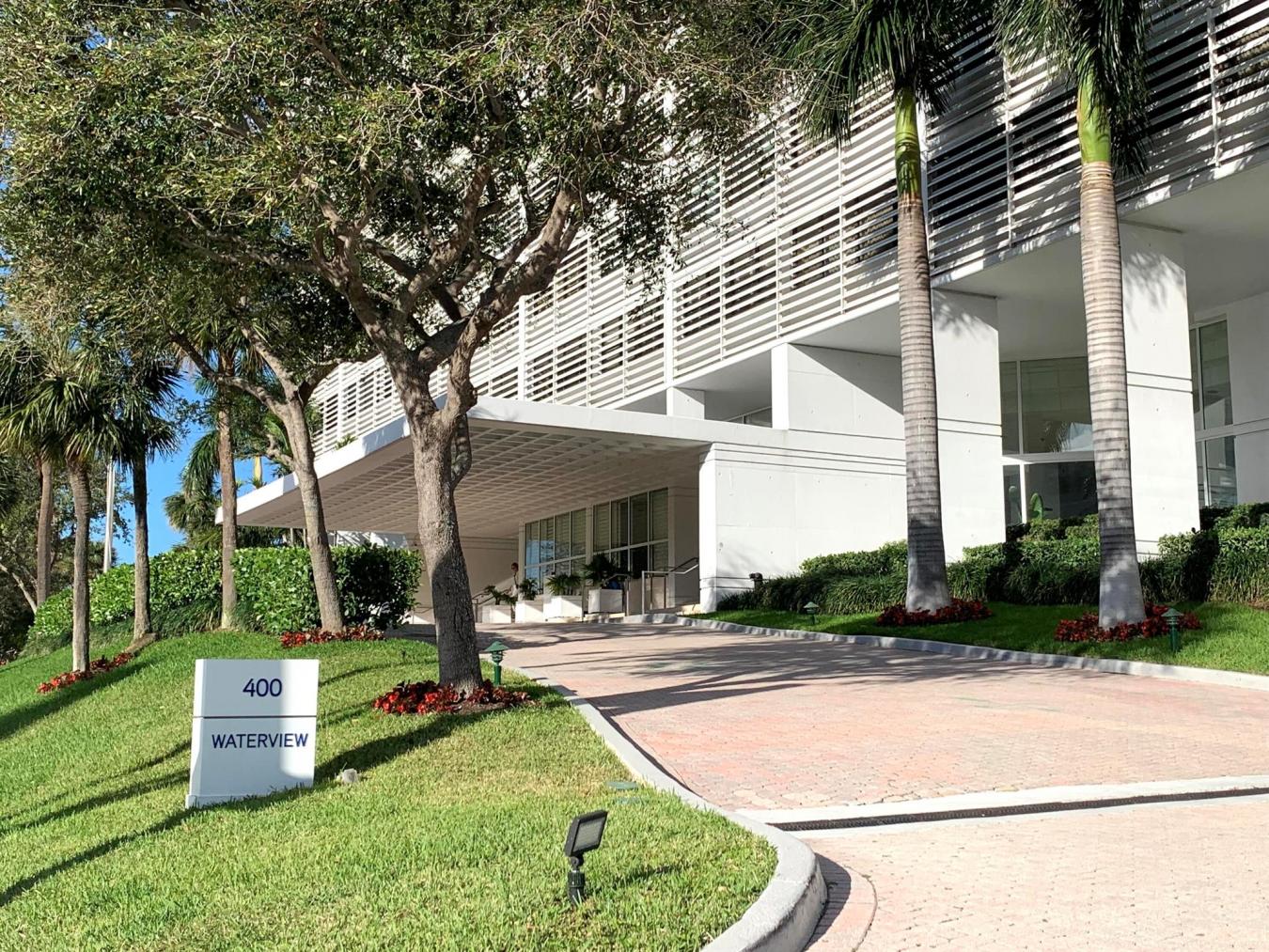 West Palm Beach, Florida, 33401, United States, 2 Bedrooms Bedrooms, ,2 BathroomsBathrooms,Residential,For Sale,1938499