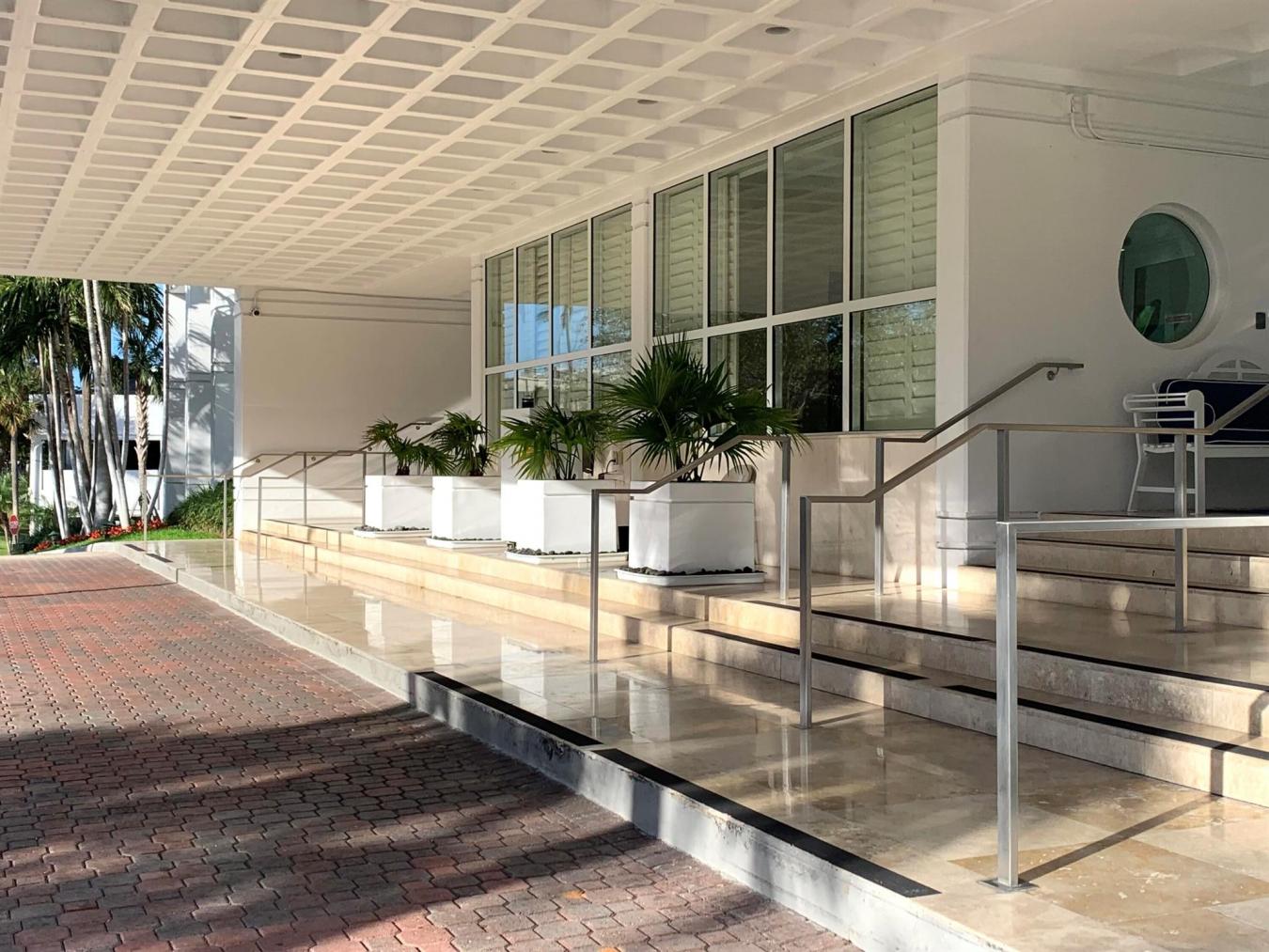 West Palm Beach, Florida, 33401, United States, 2 Bedrooms Bedrooms, ,2 BathroomsBathrooms,Residential,For Sale,1938499