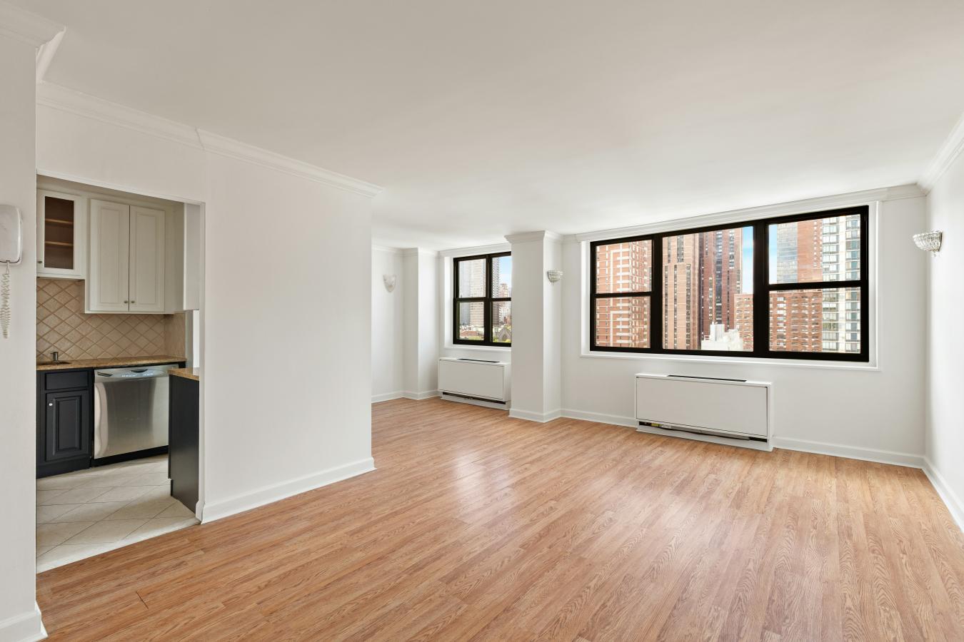 New York, New York, 10128, United States, 2 Bedrooms Bedrooms, ,2 BathroomsBathrooms,Residential,For Sale,1938488