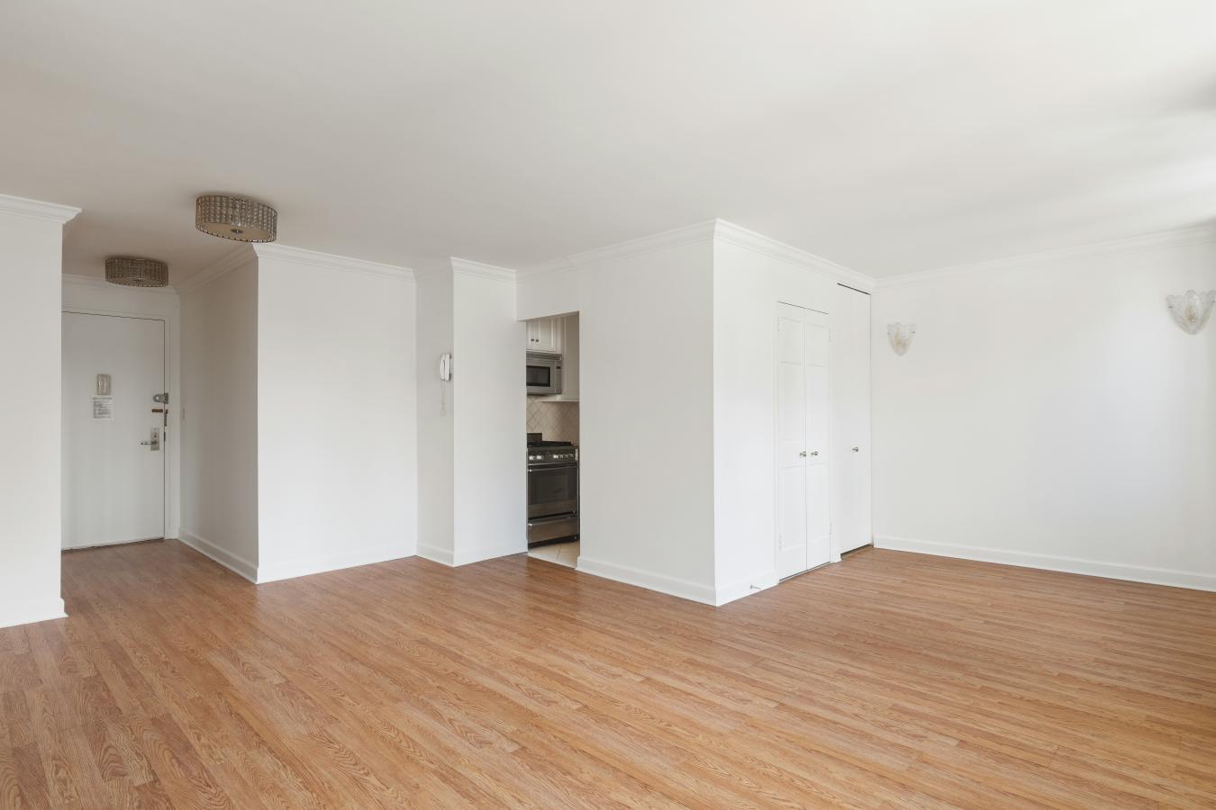 New York, New York, 10128, United States, 2 Bedrooms Bedrooms, ,2 BathroomsBathrooms,Residential,For Sale,1938488