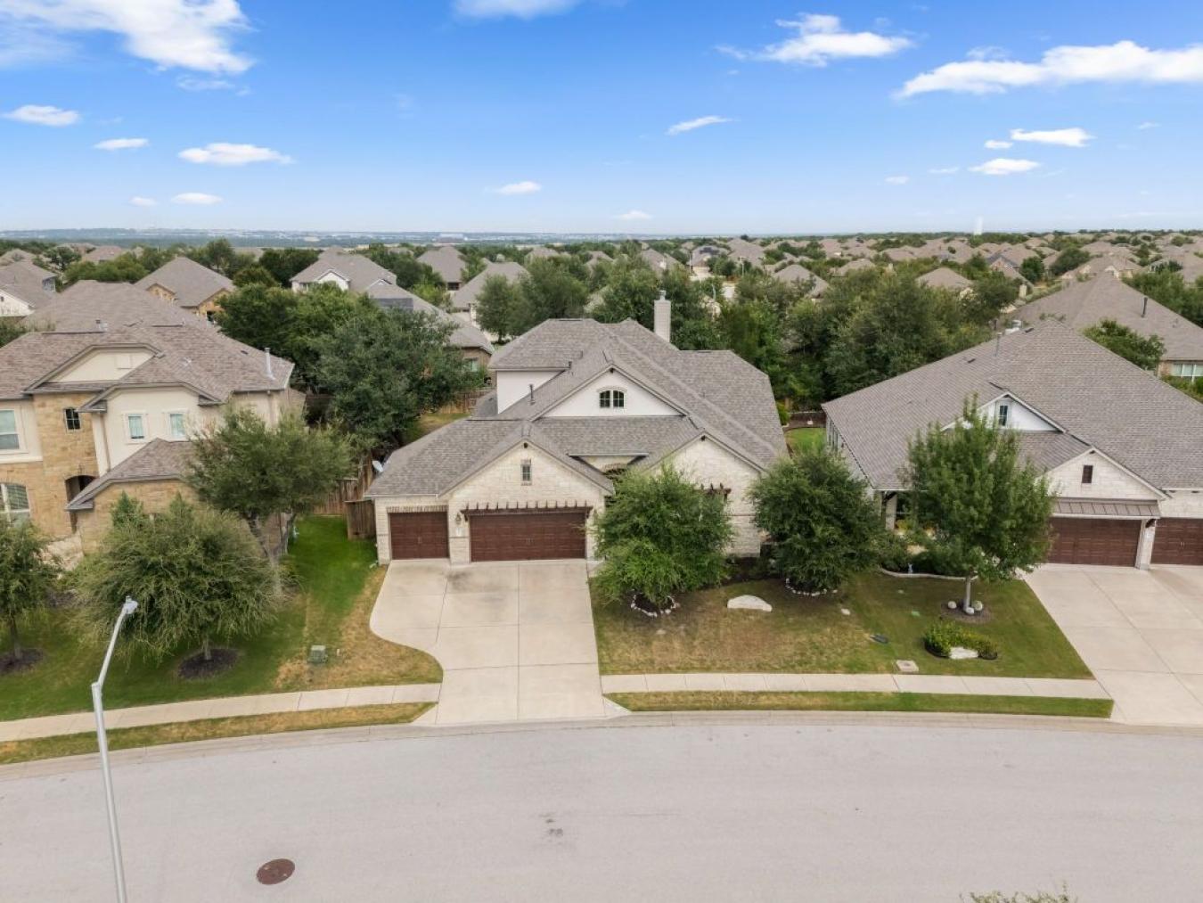 Round Rock, Williamson, 78681, United States, 4 Bedrooms Bedrooms, ,3 BathroomsBathrooms,Residential,For Sale,1938485
