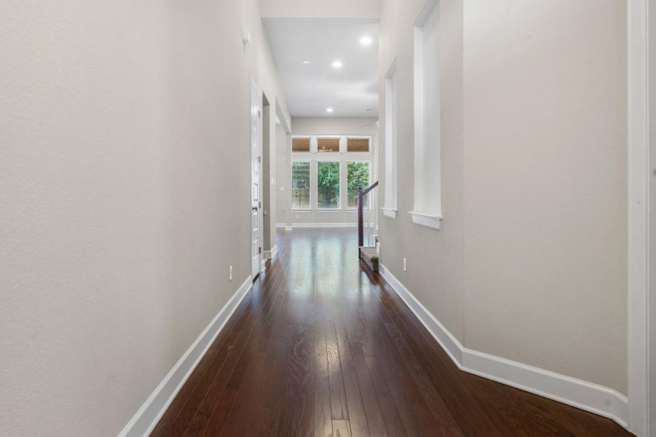 Round Rock, Williamson, 78681, United States, 4 Bedrooms Bedrooms, ,3 BathroomsBathrooms,Residential,For Sale,1938485