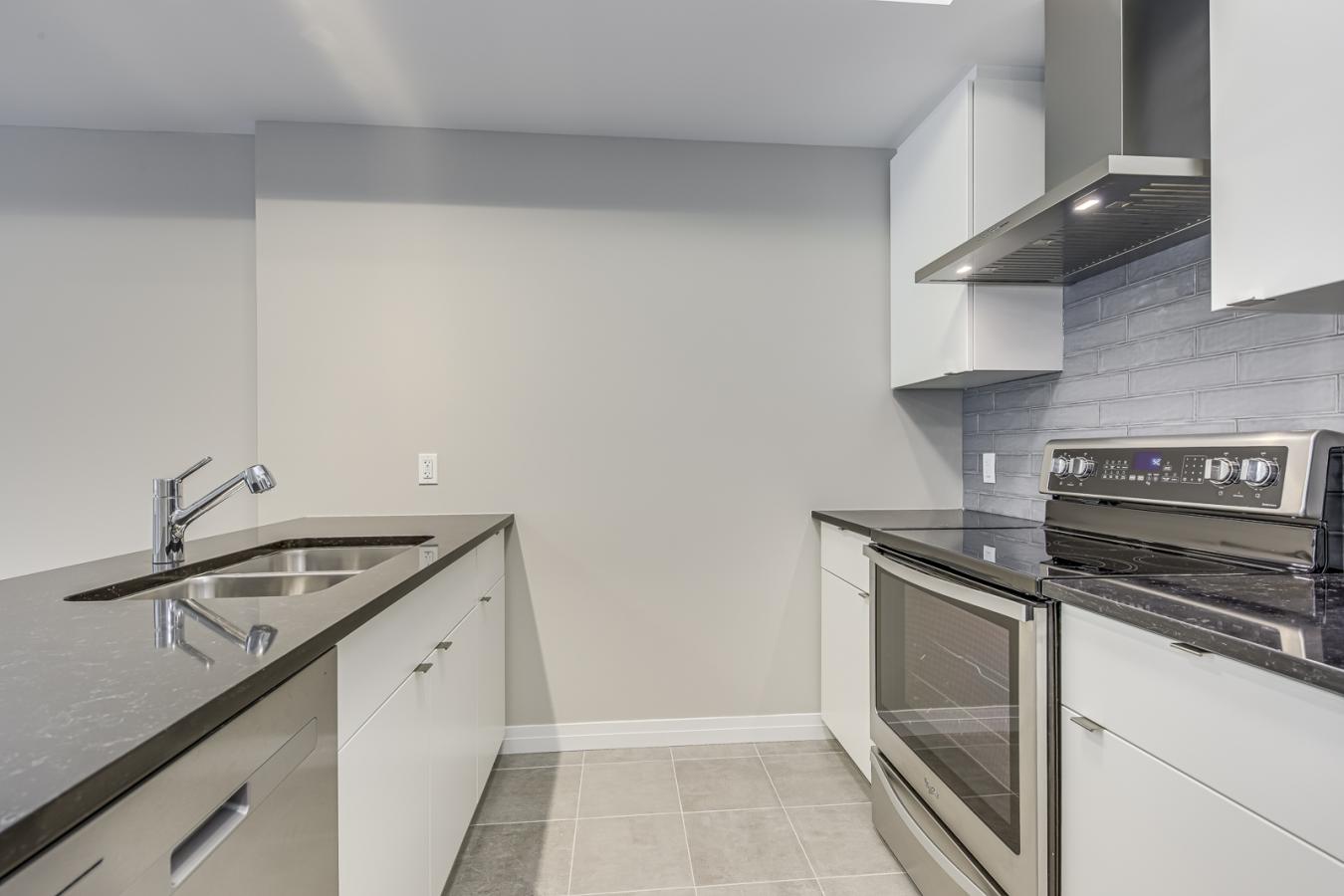 Guelph, ON, N1L 1B3, Canada, 2 Bedrooms Bedrooms, ,2 BathroomsBathrooms,Residential,For Sale,1938484