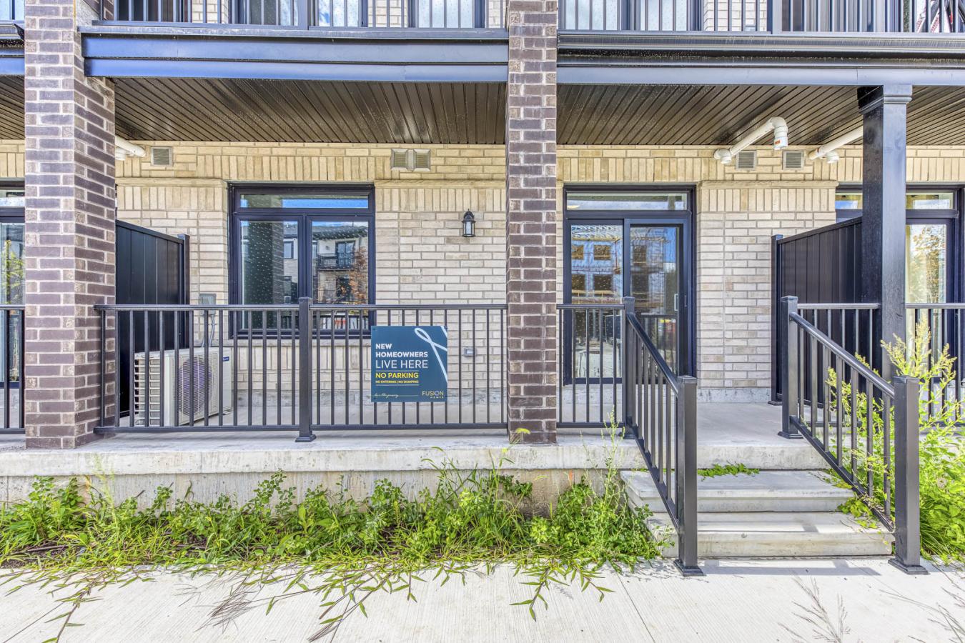 Guelph, ON, N1L 1B3, Canada, 2 Bedrooms Bedrooms, ,2 BathroomsBathrooms,Residential,For Sale,1938484