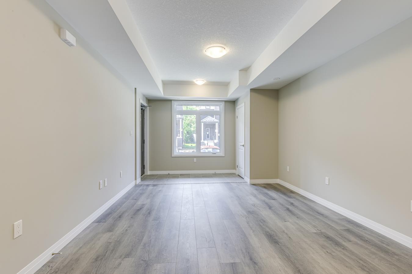 Guelph, ON, N1L 1B3, Canada, 2 Bedrooms Bedrooms, ,2 BathroomsBathrooms,Residential,For Sale,1938484