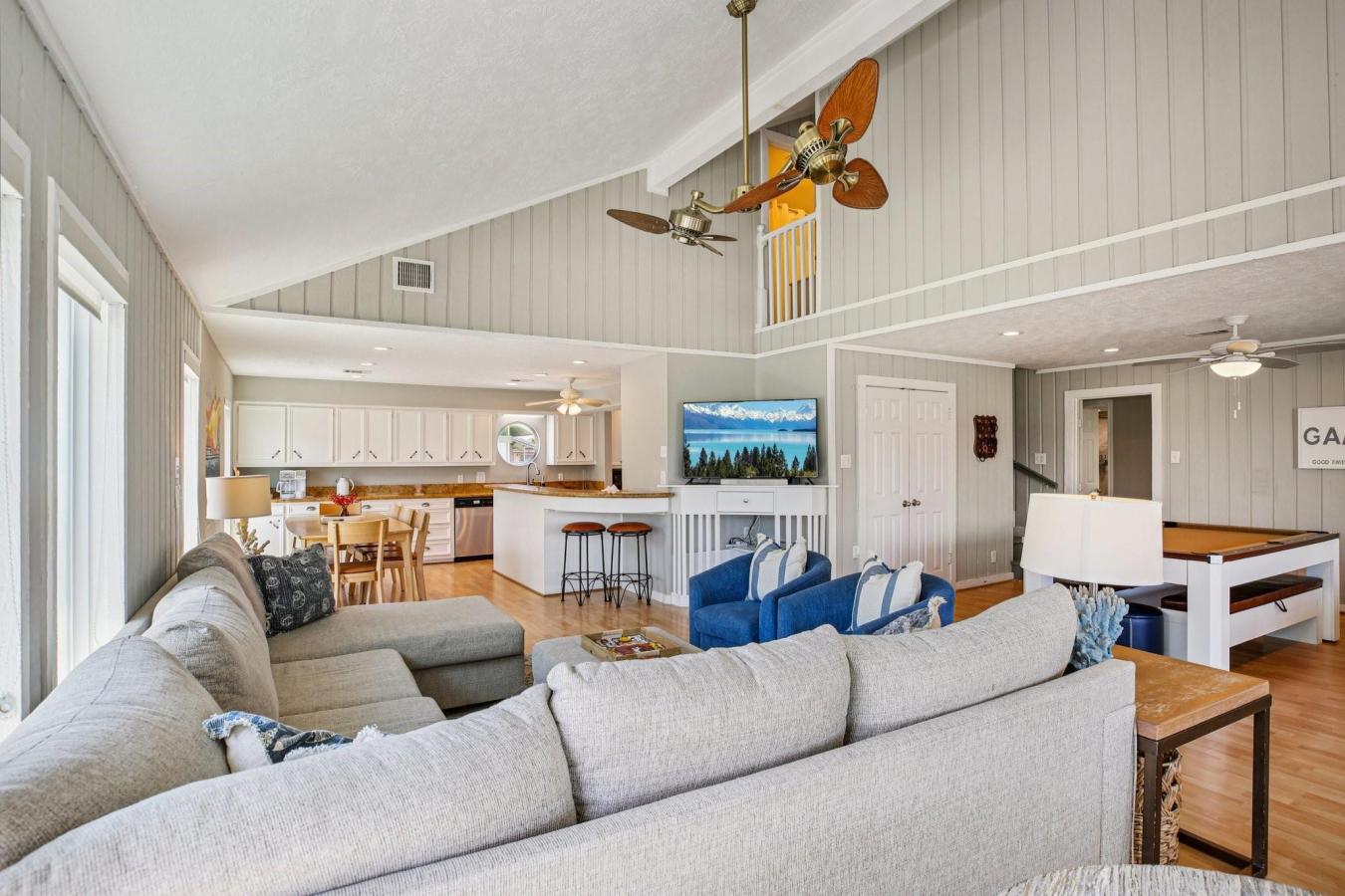 Galveston, Galveston, 77554, United States, 5 Bedrooms Bedrooms, ,3 BathroomsBathrooms,Residential,For Sale,1938483