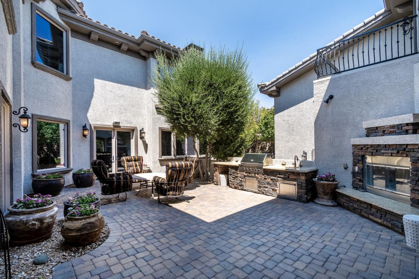 Las Vegas, Clark County, 89129, United States, 4 Bedrooms Bedrooms, ,7 BathroomsBathrooms,Residential,For Sale,1938480