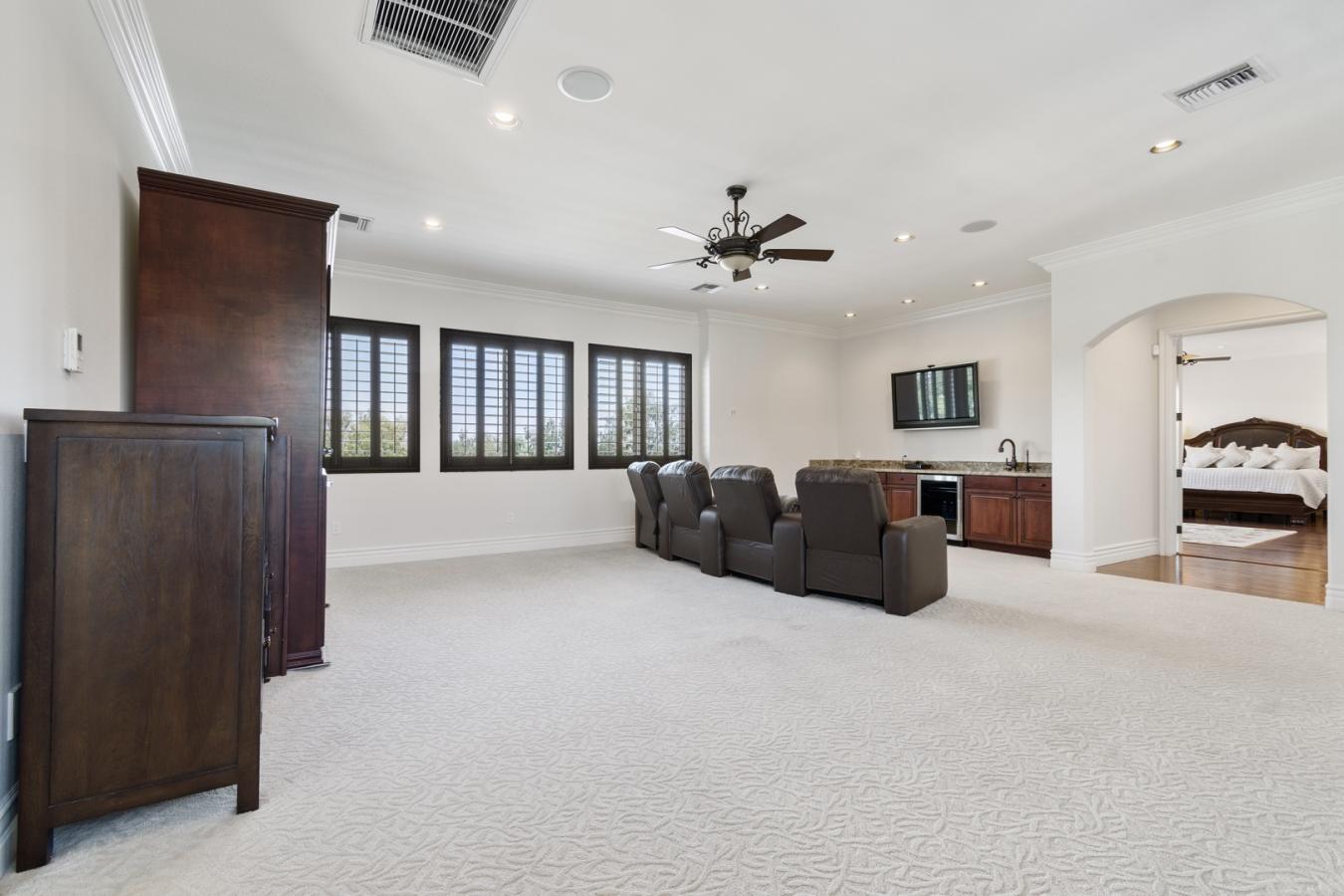 Las Vegas, Clark County, 89129, United States, 4 Bedrooms Bedrooms, ,7 BathroomsBathrooms,Residential,For Sale,1938480