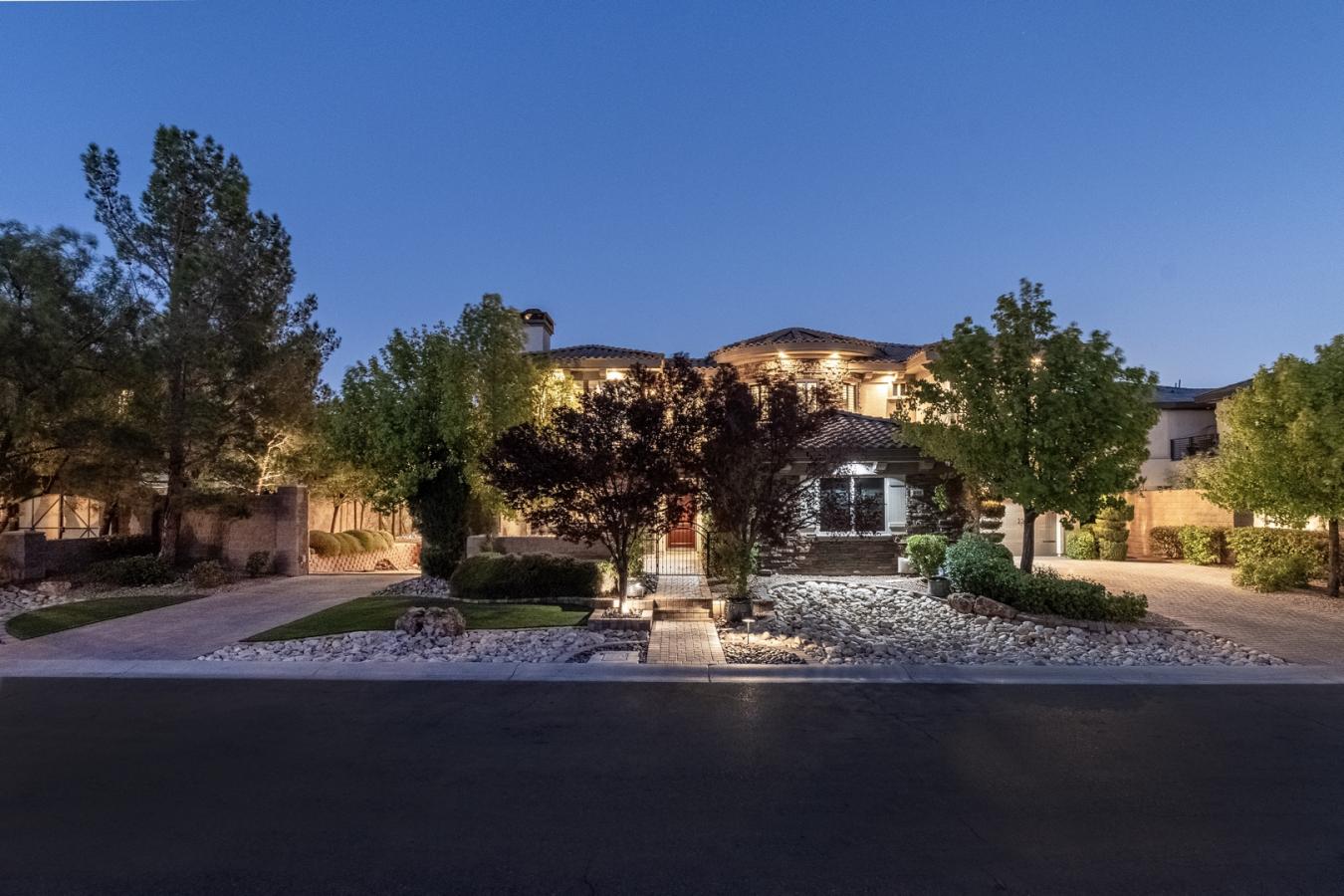 Las Vegas, Clark County, 89129, United States, 4 Bedrooms Bedrooms, ,7 BathroomsBathrooms,Residential,For Sale,1938480