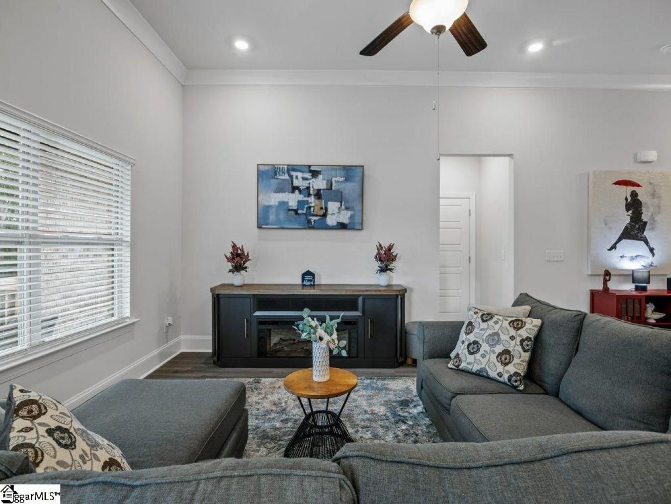 Greenville, Greenville, 29605, United States, 5 Bedrooms Bedrooms, ,3 BathroomsBathrooms,Residential,For Sale,1938478