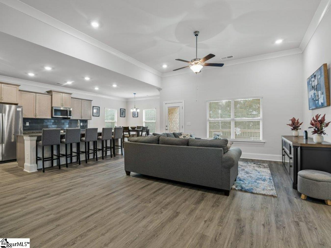 Greenville, Greenville, 29605, United States, 5 Bedrooms Bedrooms, ,3 BathroomsBathrooms,Residential,For Sale,1938478