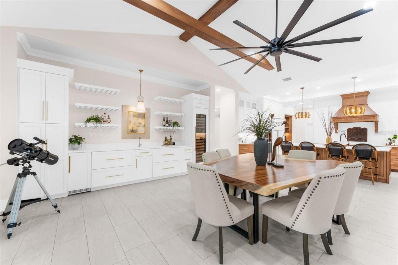 SARASOTA, Sarasota, 34241, United States, 4 Bedrooms Bedrooms, ,4 BathroomsBathrooms,Residential,For Sale,1941566