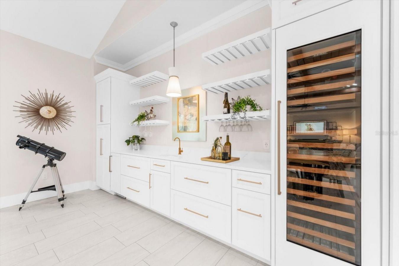 SARASOTA, Sarasota, 34241, United States, 4 Bedrooms Bedrooms, ,4 BathroomsBathrooms,Residential,For Sale,1941566