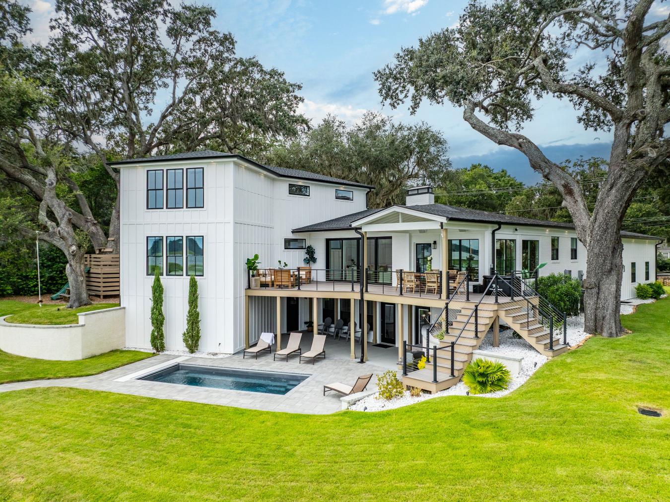 Beaufort, Beaufort, 29902, United States, 7 Bedrooms Bedrooms, ,5 BathroomsBathrooms,Residential,For Sale,1943699