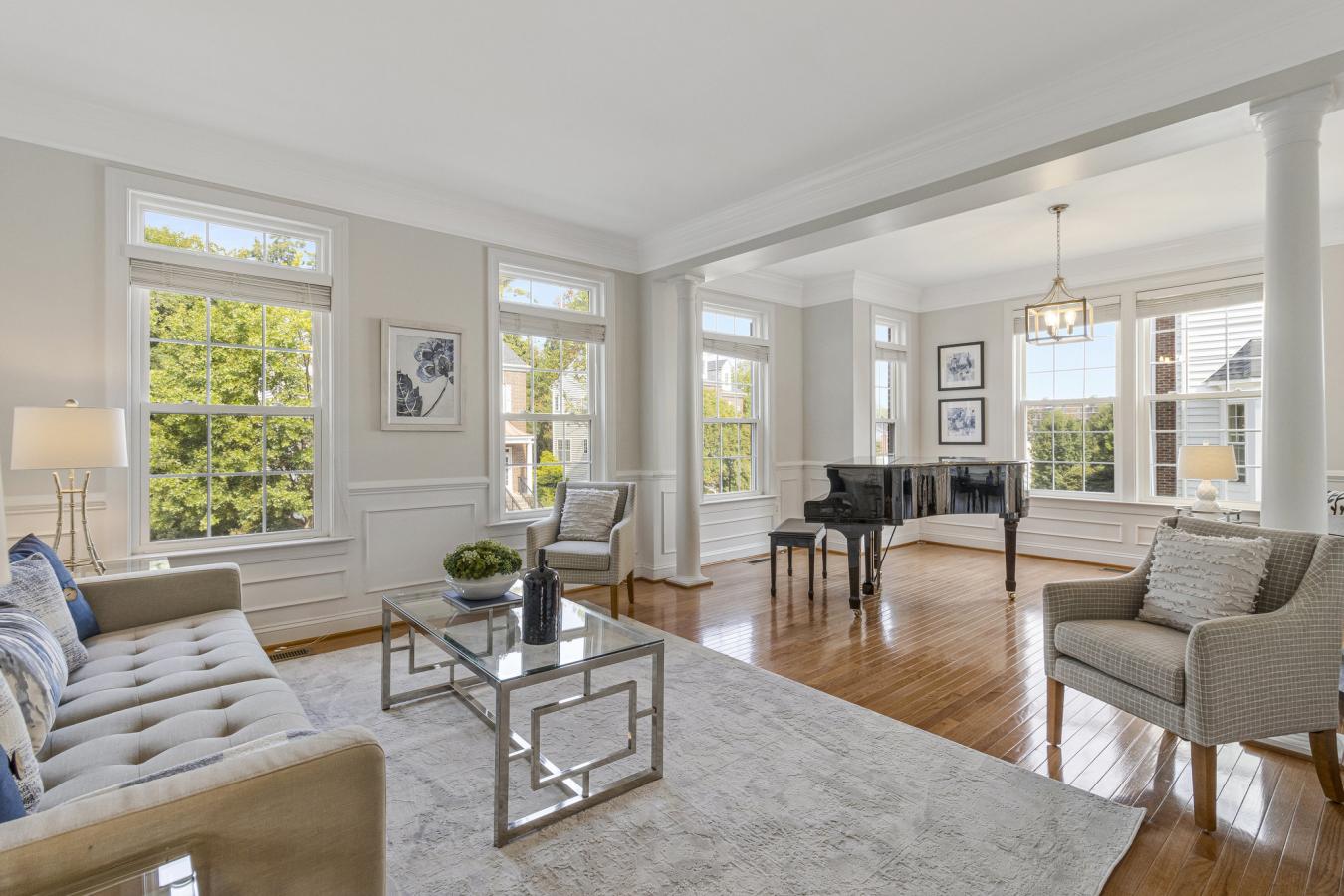 Falls Church, Virginia, 22043, United States, 5 Bedrooms Bedrooms, ,3 BathroomsBathrooms,Residential,For Sale,1941563