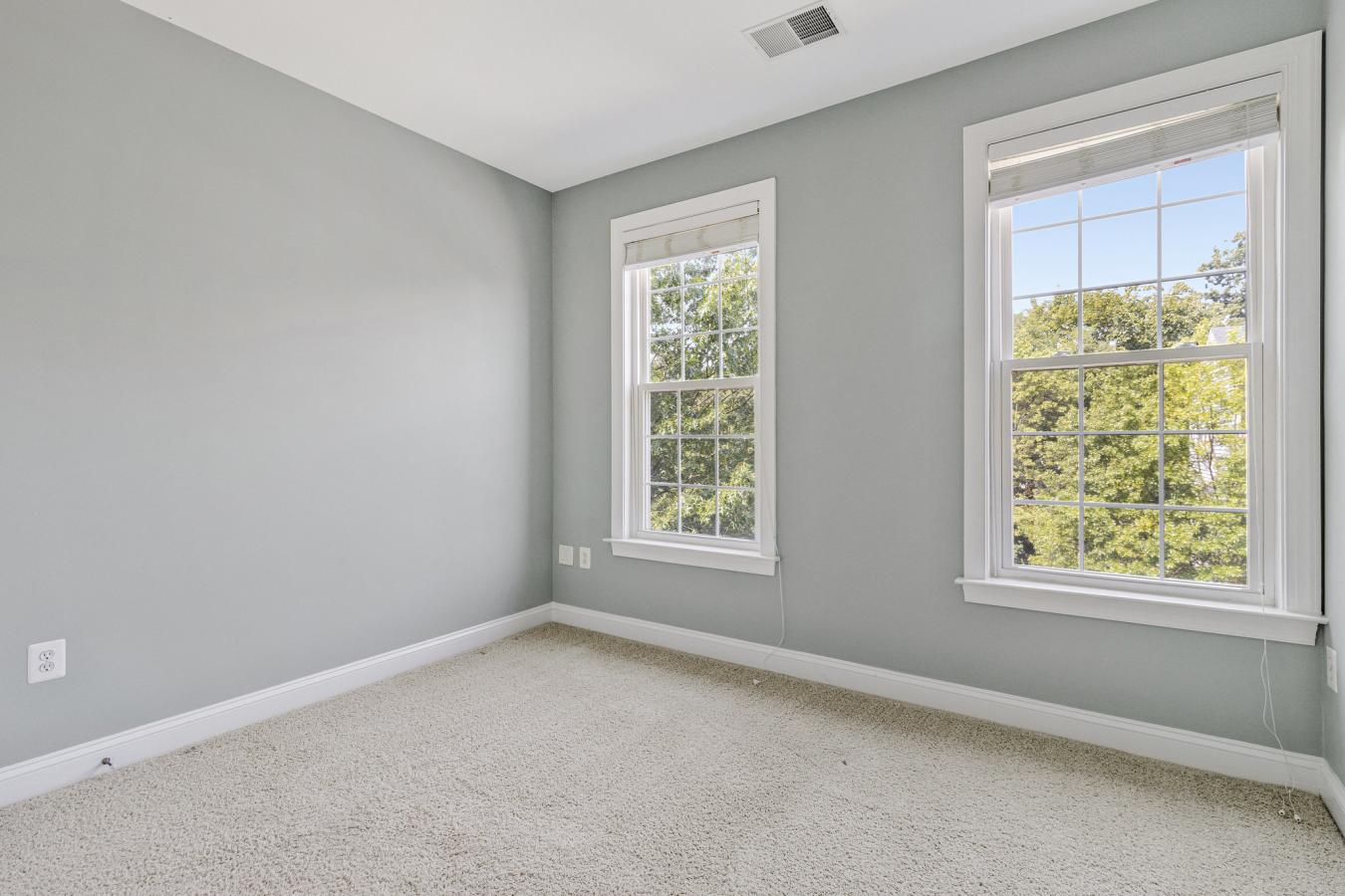 Falls Church, Virginia, 22043, United States, 5 Bedrooms Bedrooms, ,3 BathroomsBathrooms,Residential,For Sale,1941563