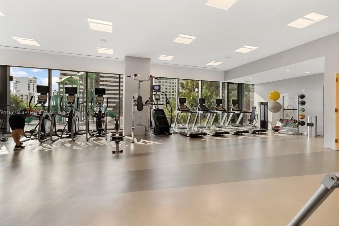 Miami, Miami-Dade County, 33130, United States, 2 Bedrooms Bedrooms, ,2 BathroomsBathrooms,Residential,For Sale,1941562