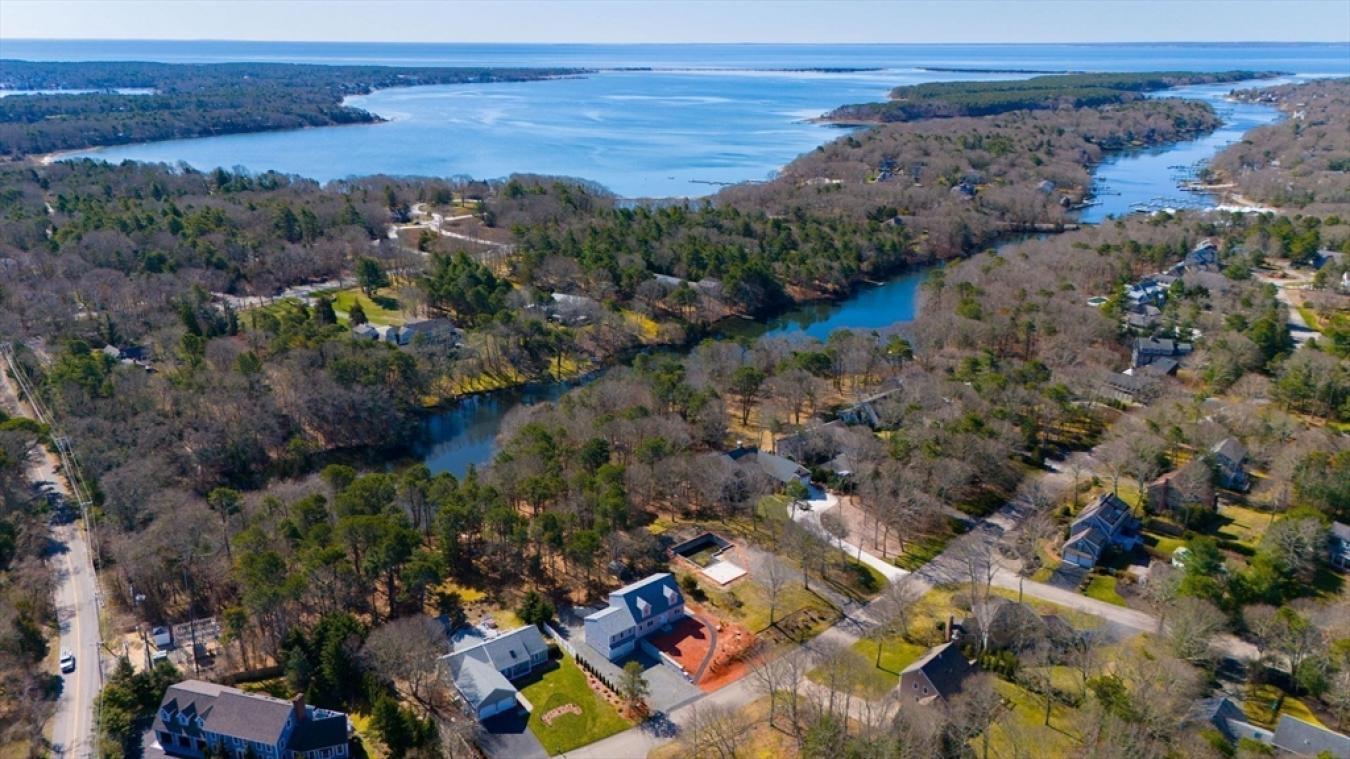 Falmouth, Massachusetts, 02536, United States, 4 Bedrooms Bedrooms, ,3 BathroomsBathrooms,Residential,For Sale,1938476