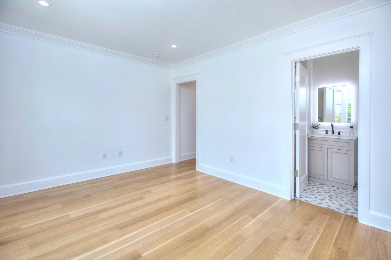 Westport, New York, 06880, United States, 5 Bedrooms Bedrooms, ,4 BathroomsBathrooms,Residential,For Sale,1938477