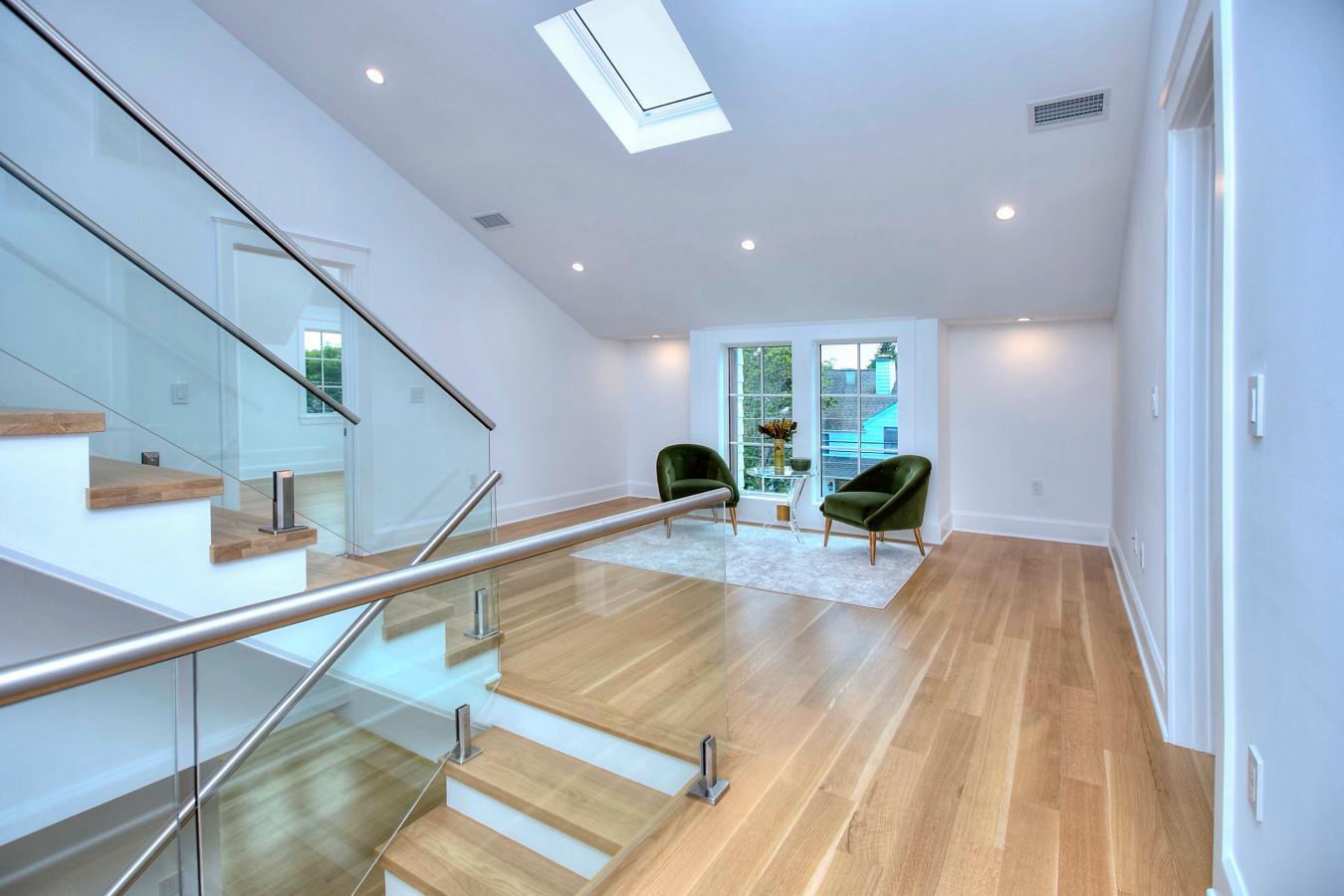 Westport, New York, 06880, United States, 5 Bedrooms Bedrooms, ,4 BathroomsBathrooms,Residential,For Sale,1938477