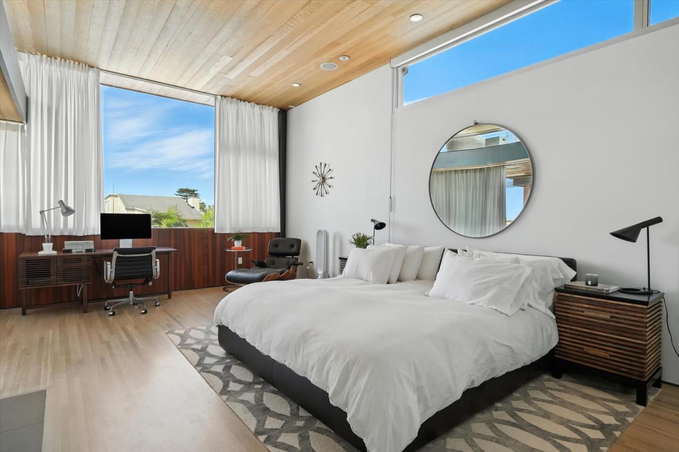 Hermosa Beach, Los Angeles, 90254, United States, 5 Bedrooms Bedrooms, ,5 BathroomsBathrooms,Residential,For Sale,1941556