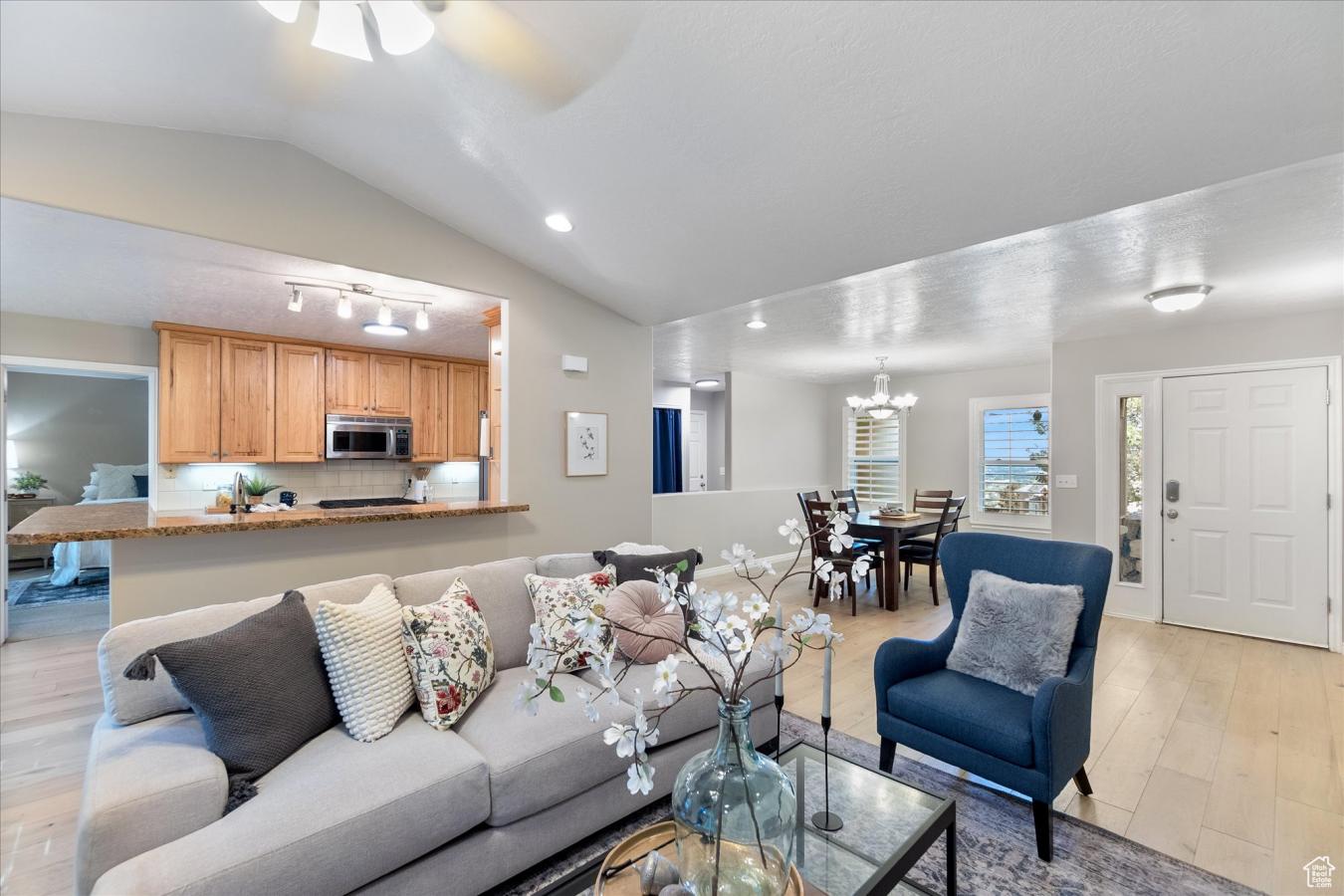 Draper, Salt Lake, 84020, United States, 7 Bedrooms Bedrooms, ,3 BathroomsBathrooms,Residential,For Sale,1941555