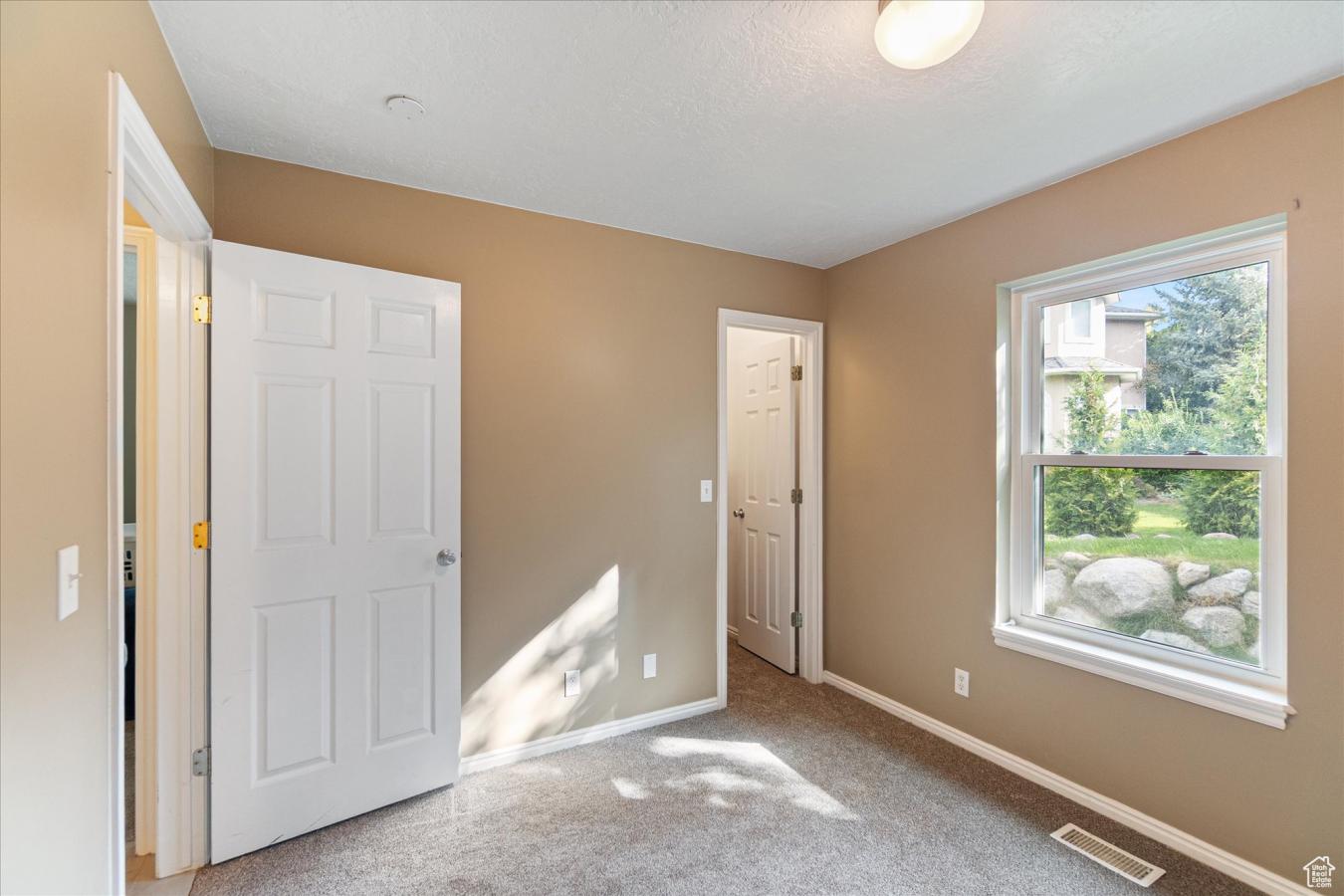 Draper, Salt Lake, 84020, United States, 7 Bedrooms Bedrooms, ,3 BathroomsBathrooms,Residential,For Sale,1941555