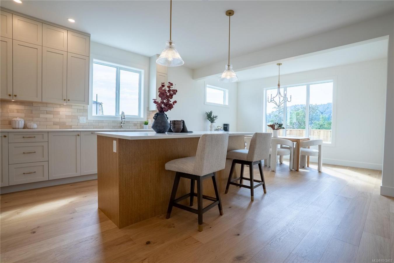 Langford, Capital Regional District, V9B 6C6, Canada, 6 Bedrooms Bedrooms, ,4 BathroomsBathrooms,Residential,For Sale,1941553