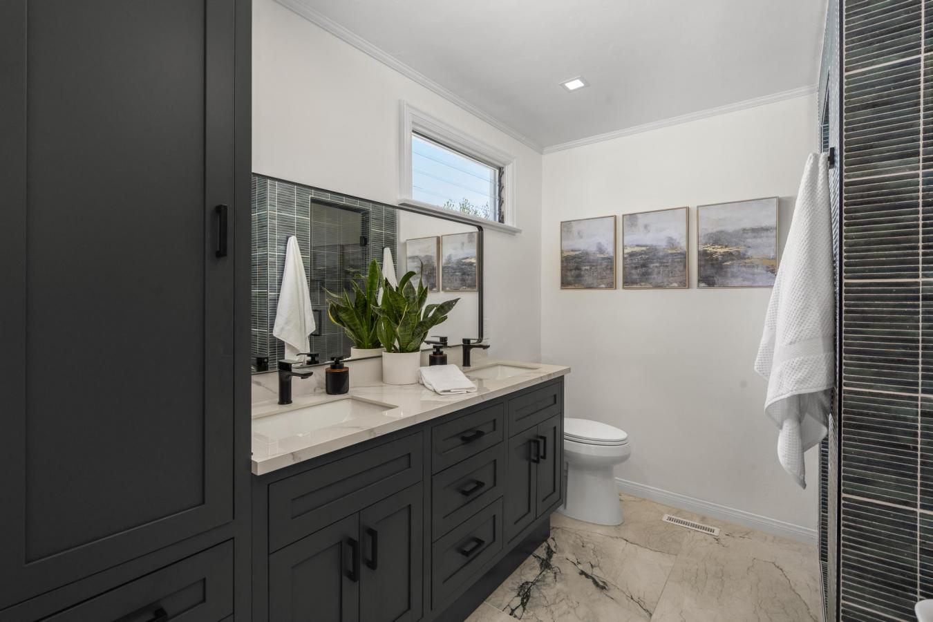 San Diego, San Diego, 92115, United States, 2 Bedrooms Bedrooms, ,2 BathroomsBathrooms,Residential,For Sale,1941552
