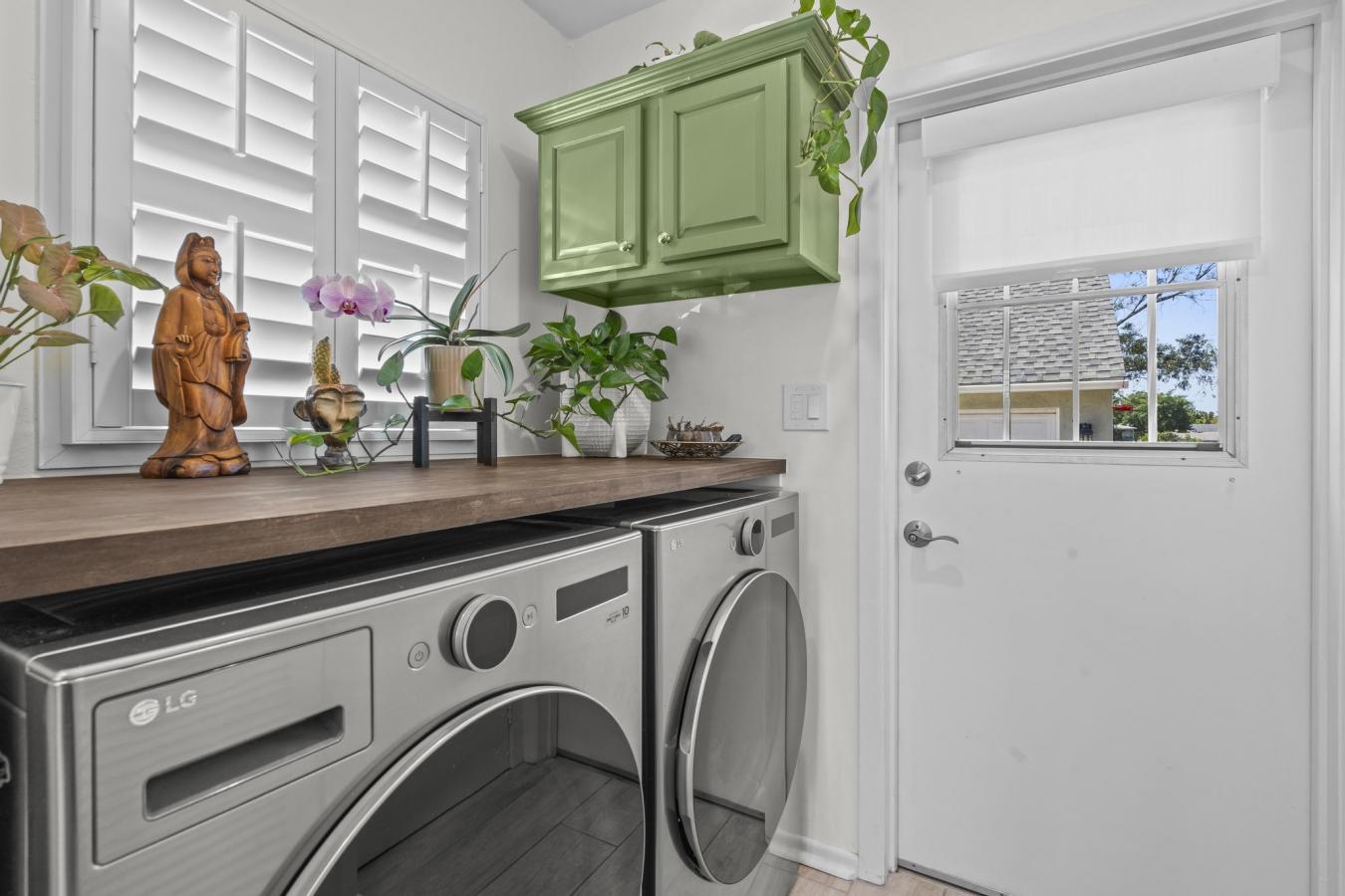 San Diego, San Diego, 92115, United States, 2 Bedrooms Bedrooms, ,2 BathroomsBathrooms,Residential,For Sale,1941552