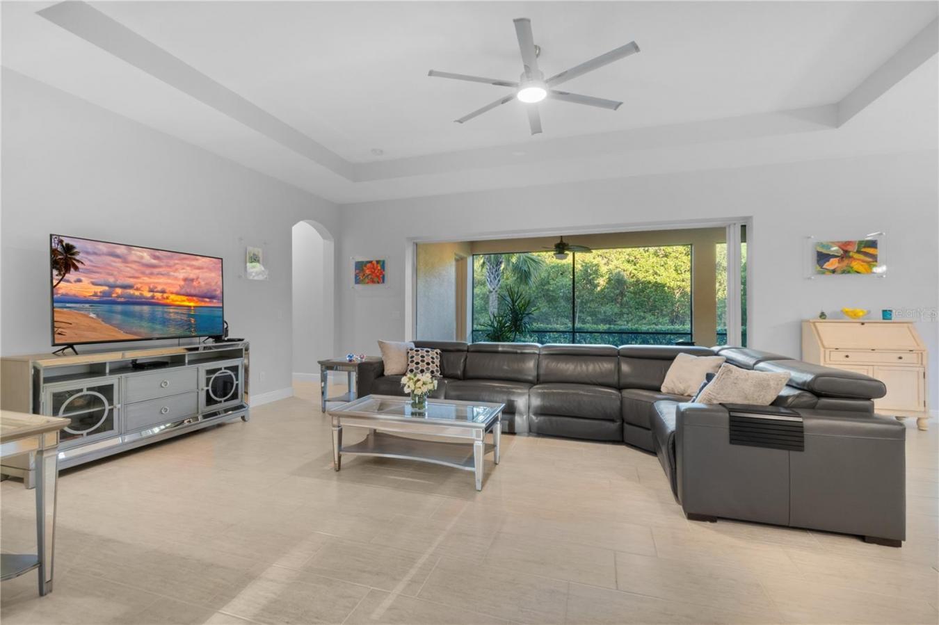 BRADENTON, Manatee, 34208, United States, ,Residential,For Sale,1941551