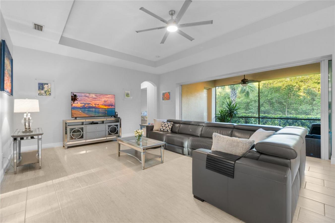 BRADENTON, Manatee, 34208, United States, ,Residential,For Sale,1941551