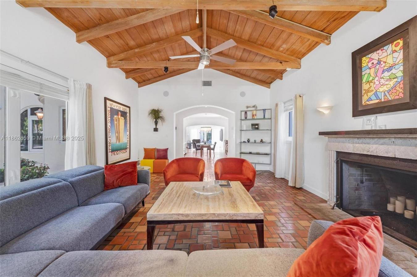 Miami Beach, Florida, 33139, United States, 4 Bedrooms Bedrooms, ,4 BathroomsBathrooms,Residential,For Sale,1943959