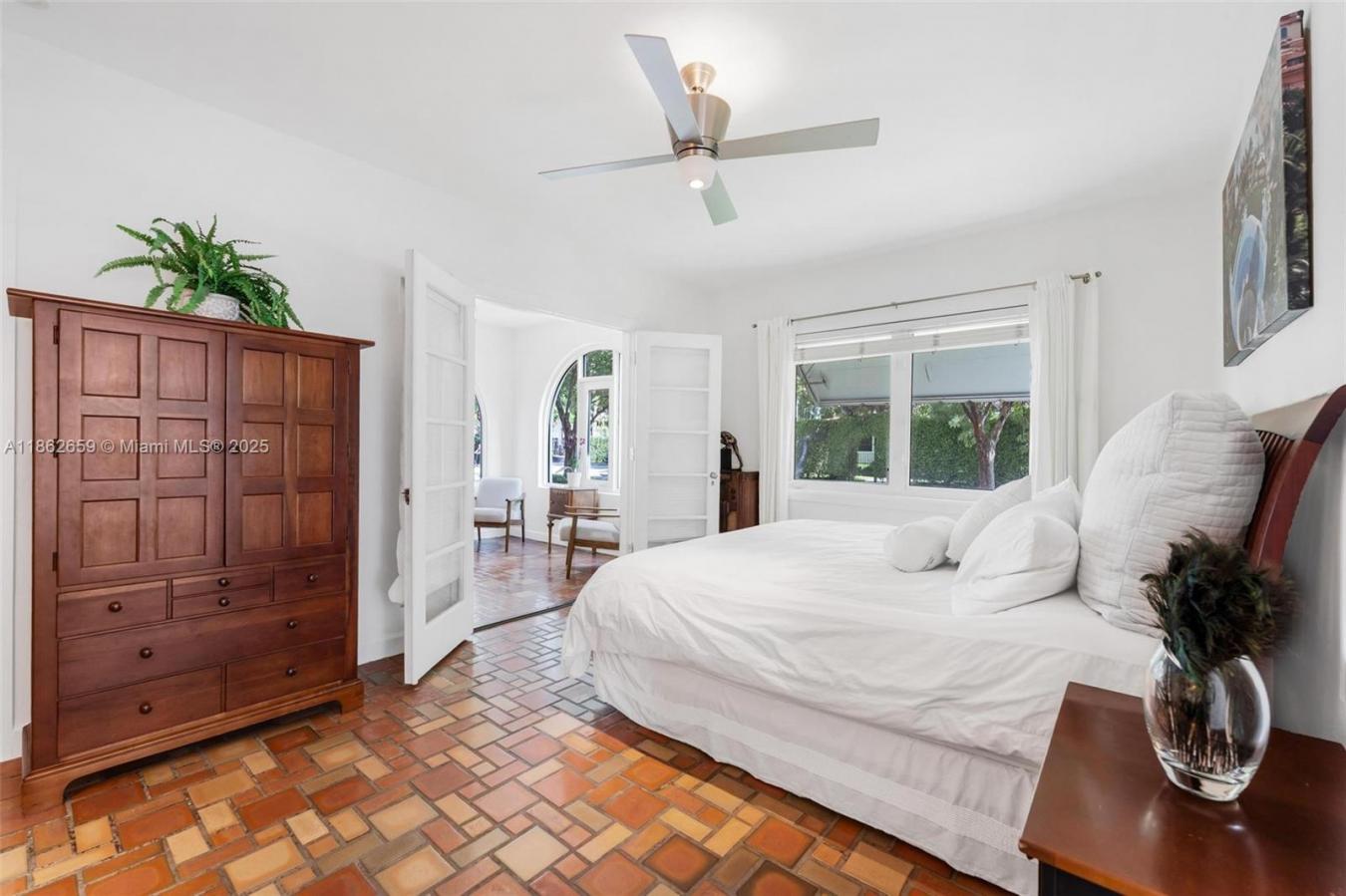 Miami Beach, Florida, 33139, United States, 4 Bedrooms Bedrooms, ,4 BathroomsBathrooms,Residential,For Sale,1943959
