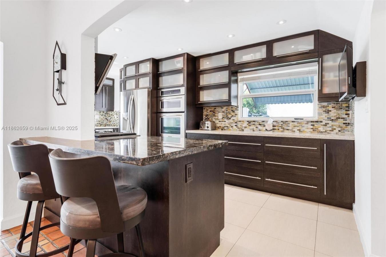 Miami Beach, Florida, 33139, United States, 4 Bedrooms Bedrooms, ,4 BathroomsBathrooms,Residential,For Sale,1943959
