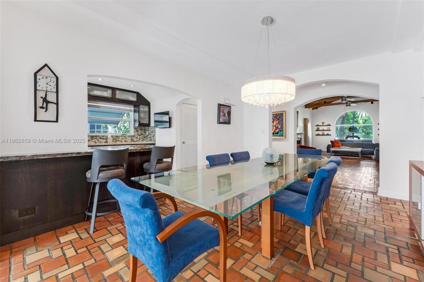 Miami Beach, Florida, 33139, United States, 4 Bedrooms Bedrooms, ,4 BathroomsBathrooms,Residential,For Sale,1943959