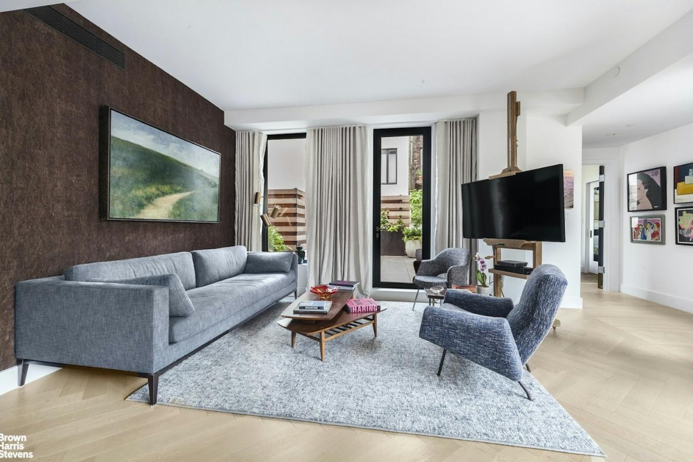Cobble Hill, New York, 11201, United States, 3 Bedrooms Bedrooms, ,2 BathroomsBathrooms,Residential,For Sale,1943695